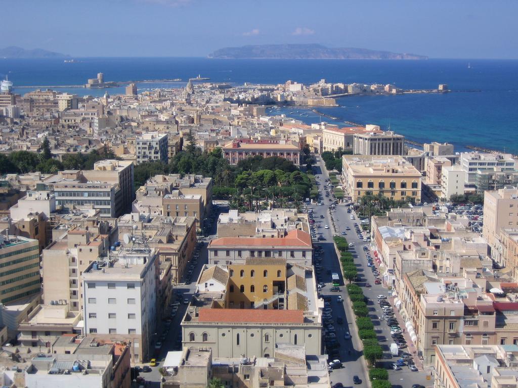 Sale E Vele Apartments Trapani Bagian luar foto