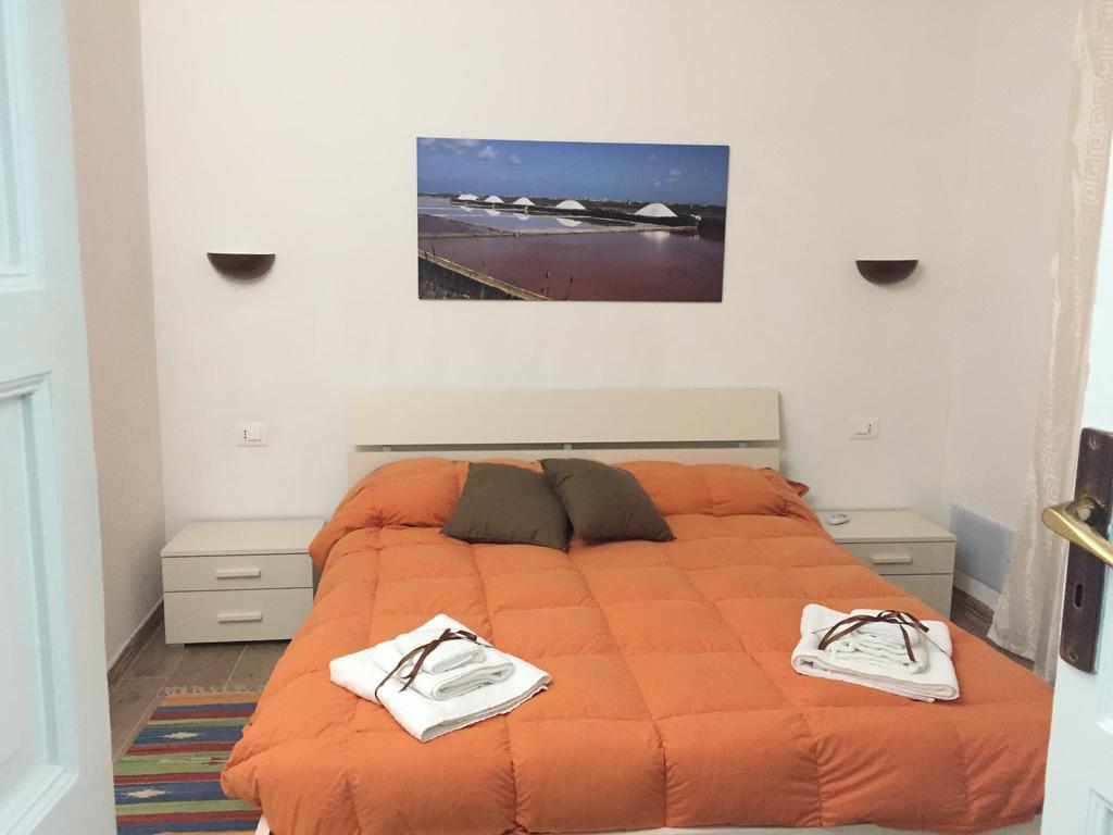 Sale E Vele Apartments Trapani Bagian luar foto