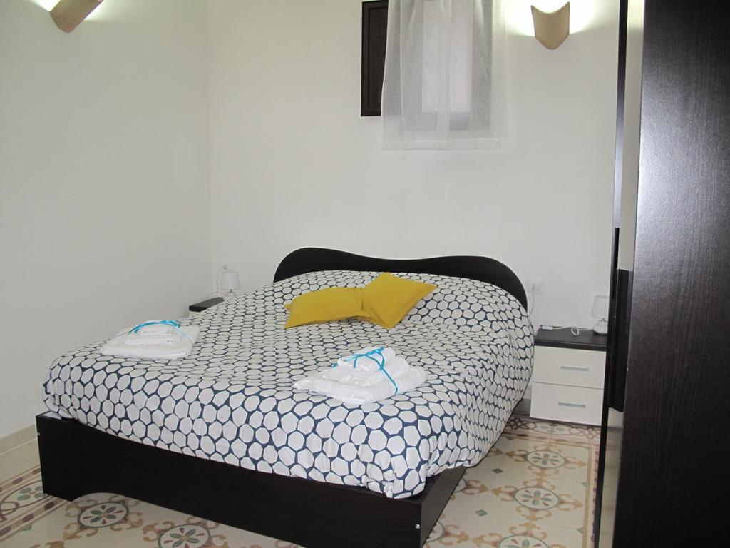 Sale E Vele Apartments Trapani Bagian luar foto