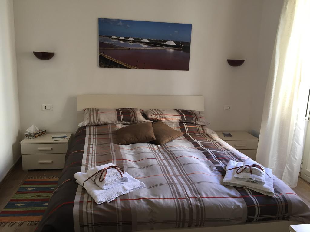 Sale E Vele Apartments Trapani Bagian luar foto